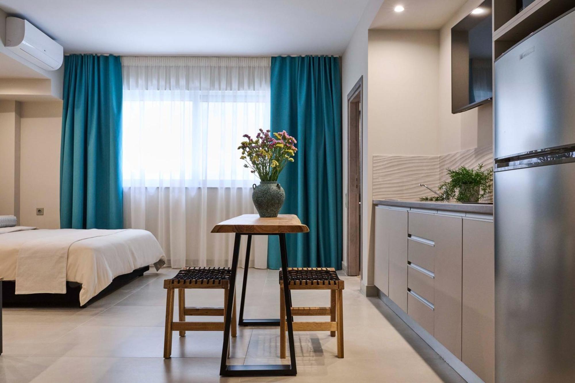 Acropolis Muses - Downtown Luxury Apartments เอเธนส์ ภายนอก รูปภาพ
