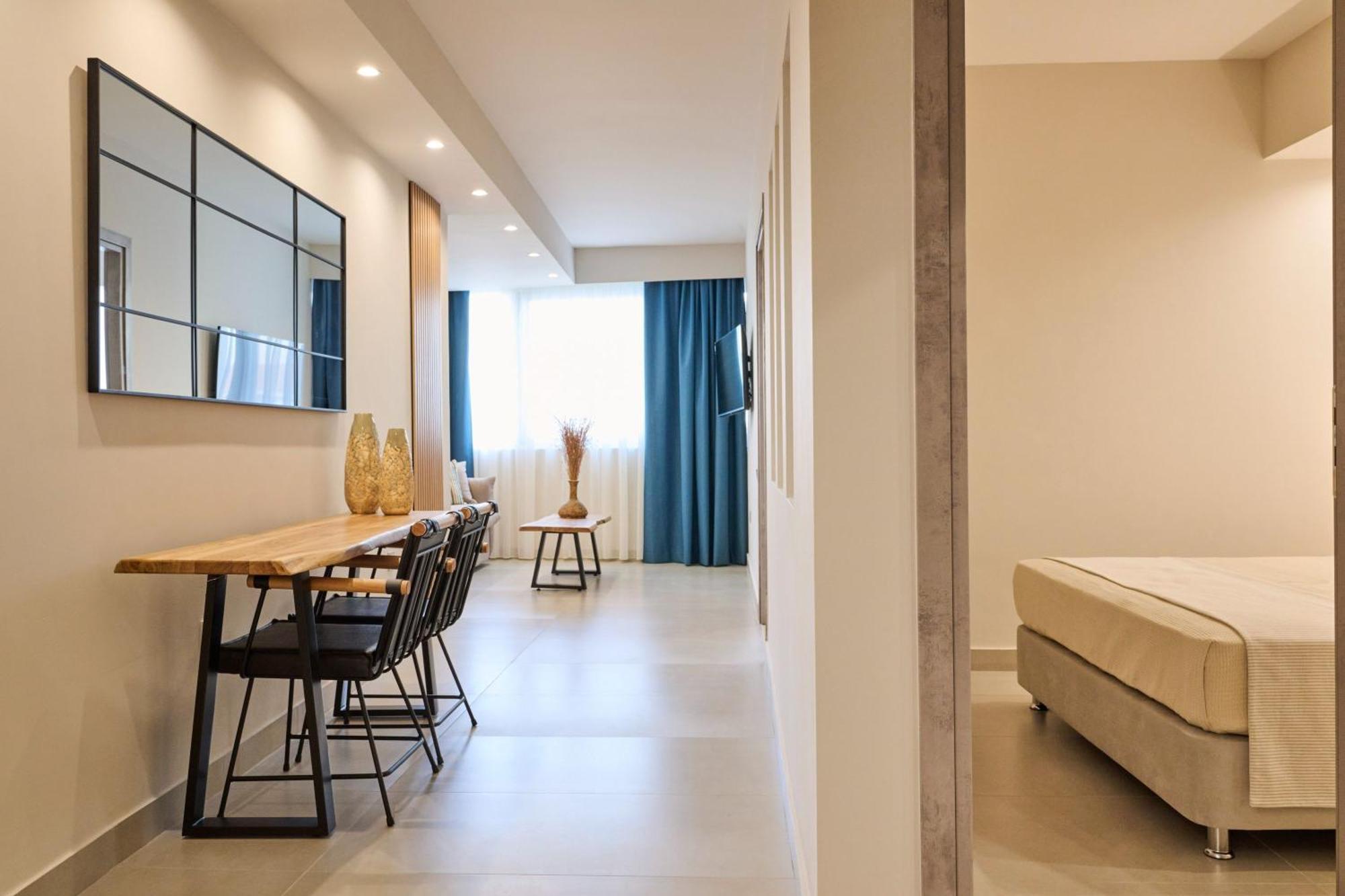 Acropolis Muses - Downtown Luxury Apartments เอเธนส์ ภายนอก รูปภาพ