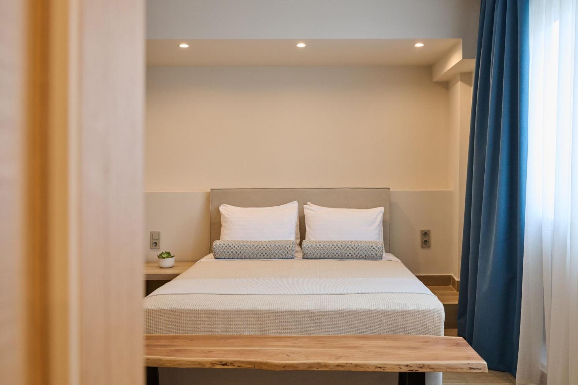 Acropolis Muses - Downtown Luxury Apartments เอเธนส์ ภายนอก รูปภาพ